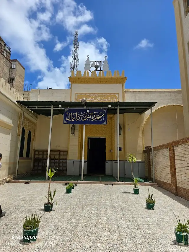 Nabi Daniel Mosque