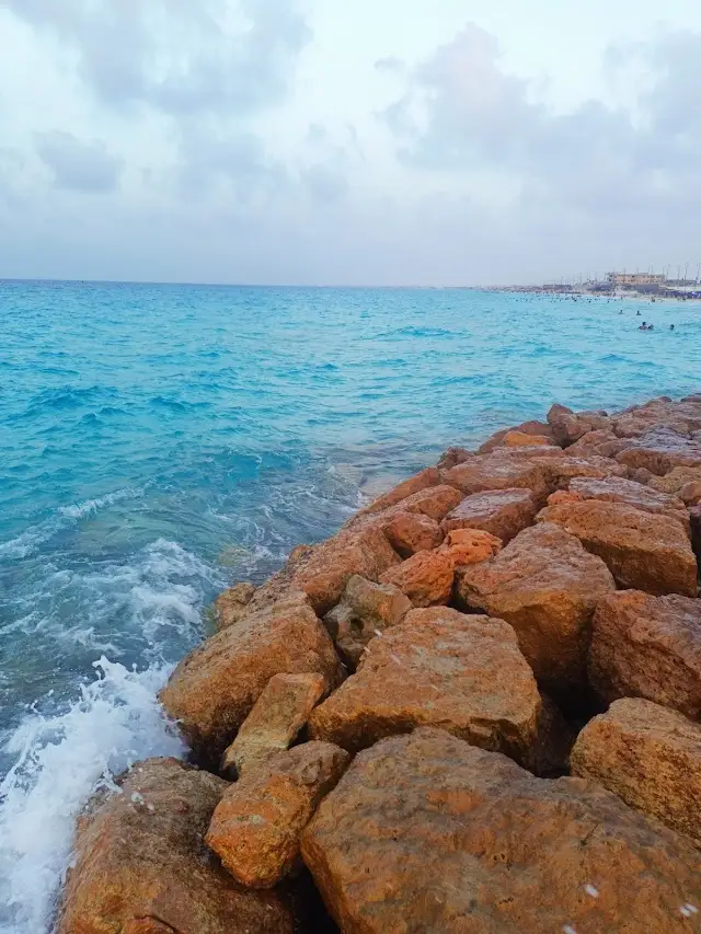 شاطئ الابيض العام مرسي مطروح