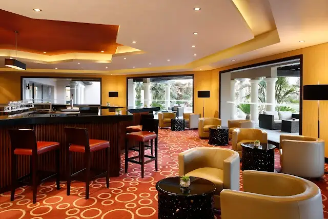 Dunes Bar & Restaurant