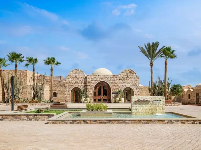 Mövenpick House Reef