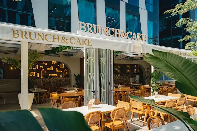 Brunch & Cake Park St.